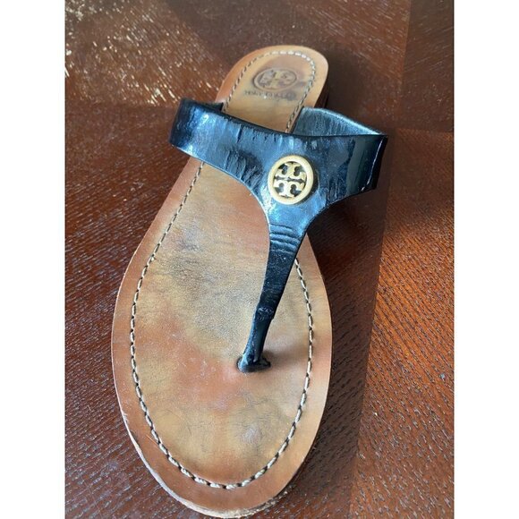 Tory Burch Cameron Black Patent Leather Thong Casual Sandal - 6 1/2 - Picture 3 of 11